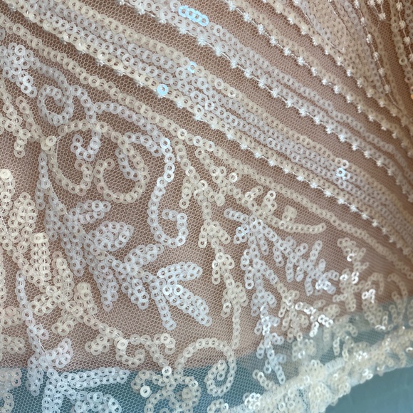 Brocade and geometric pattern mini dress - Picture 6 of 7